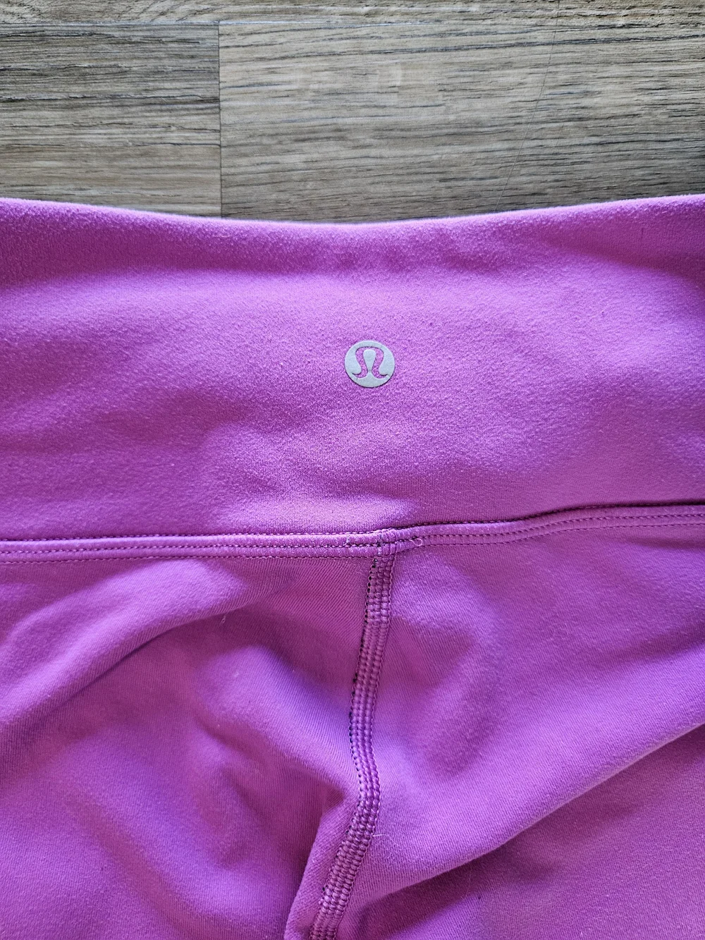 Lululemon‎ Plum Pink & Black Reversible Capri Leggings